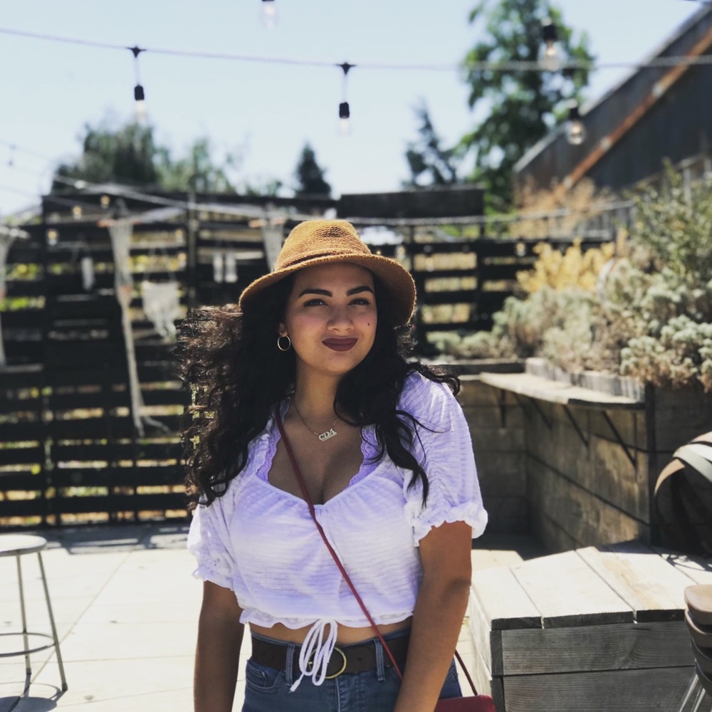 Meet your Posher, Carissa